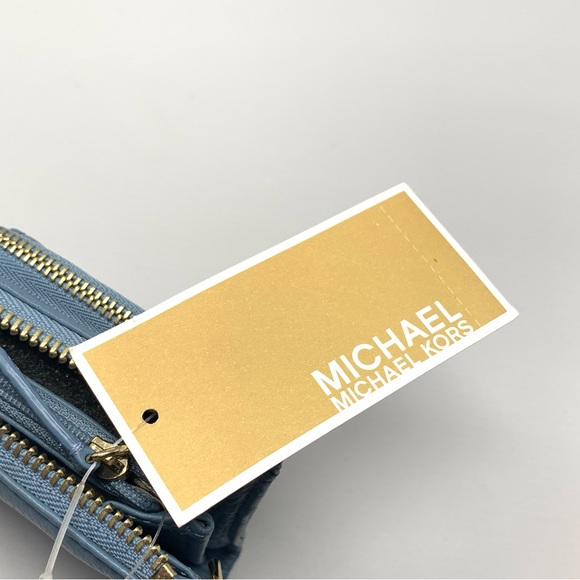 Michael Kors Blue Wallet - Picture 13 of 14